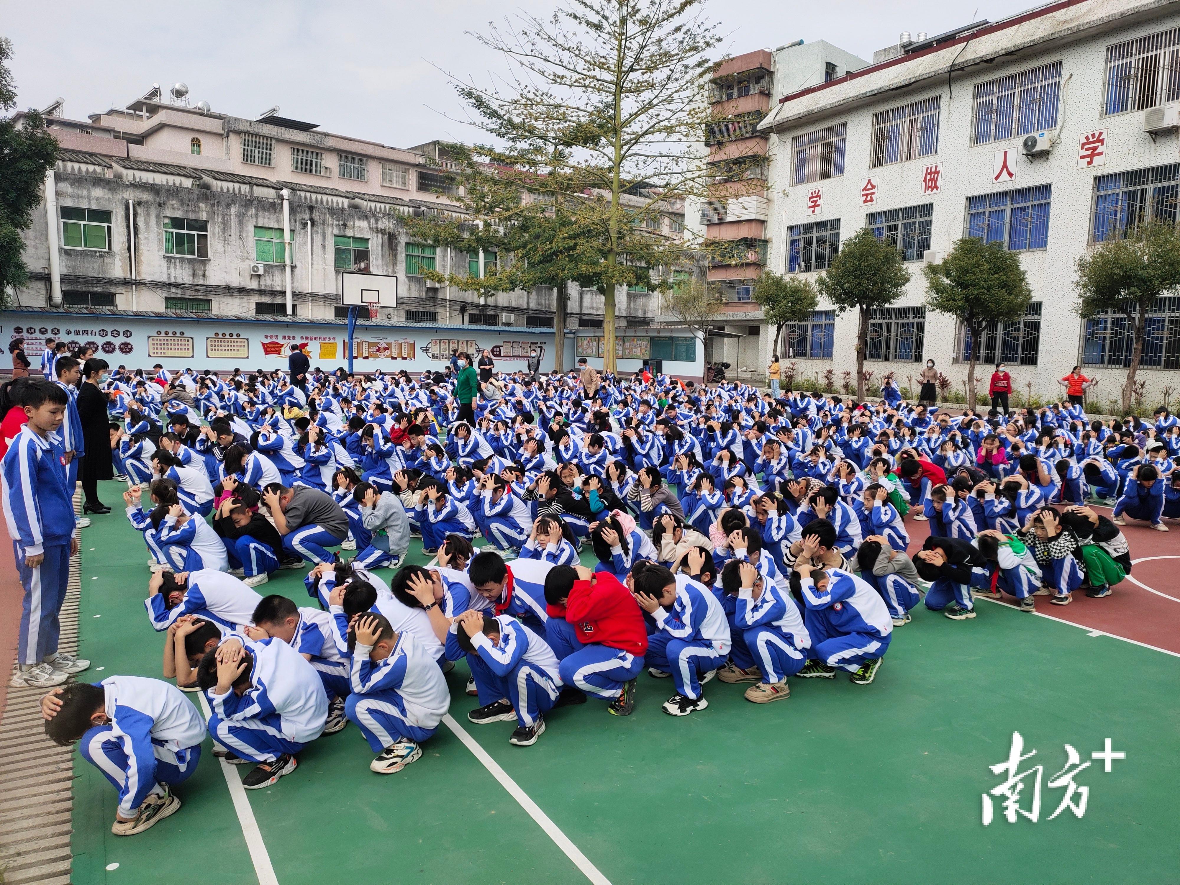 丰顺县小学最新领导概览